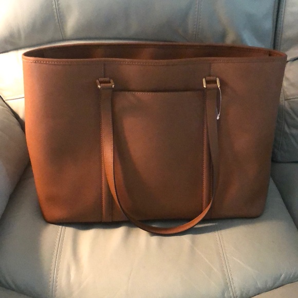 Micheal Kors Bag - Picture 3 of 3